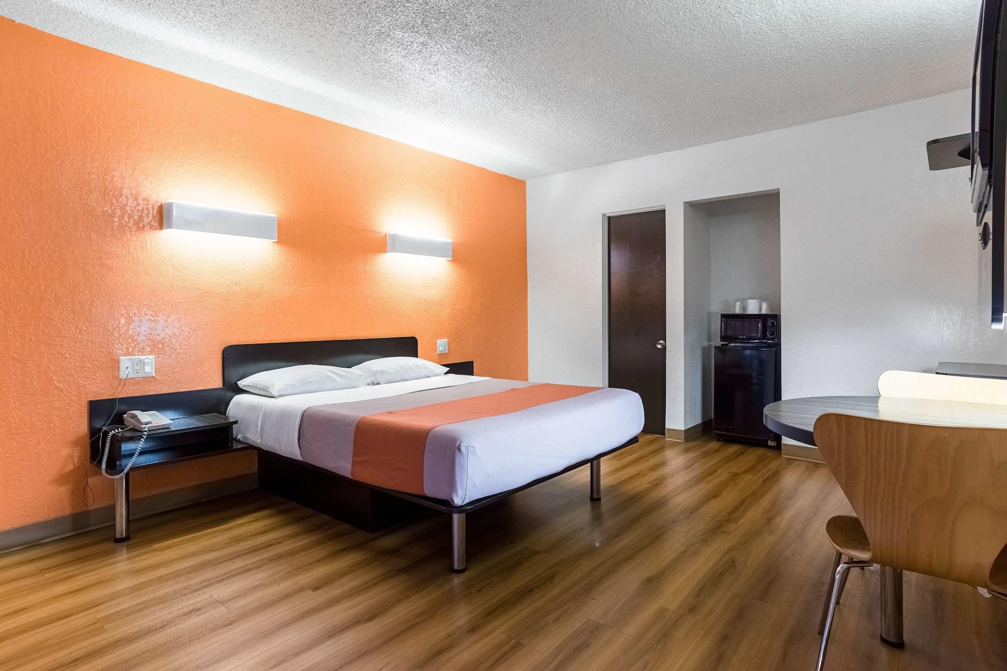Motel 6-Long Beach, Ca - International City Εξωτερικό φωτογραφία