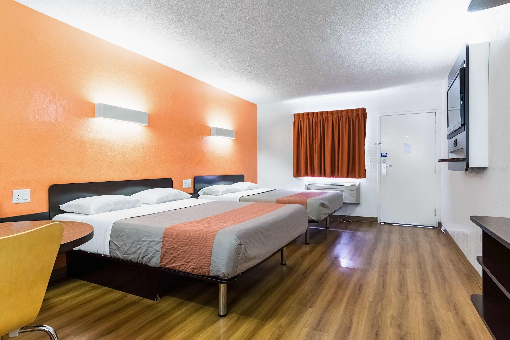 Motel 6-Long Beach, Ca - International City Εξωτερικό φωτογραφία