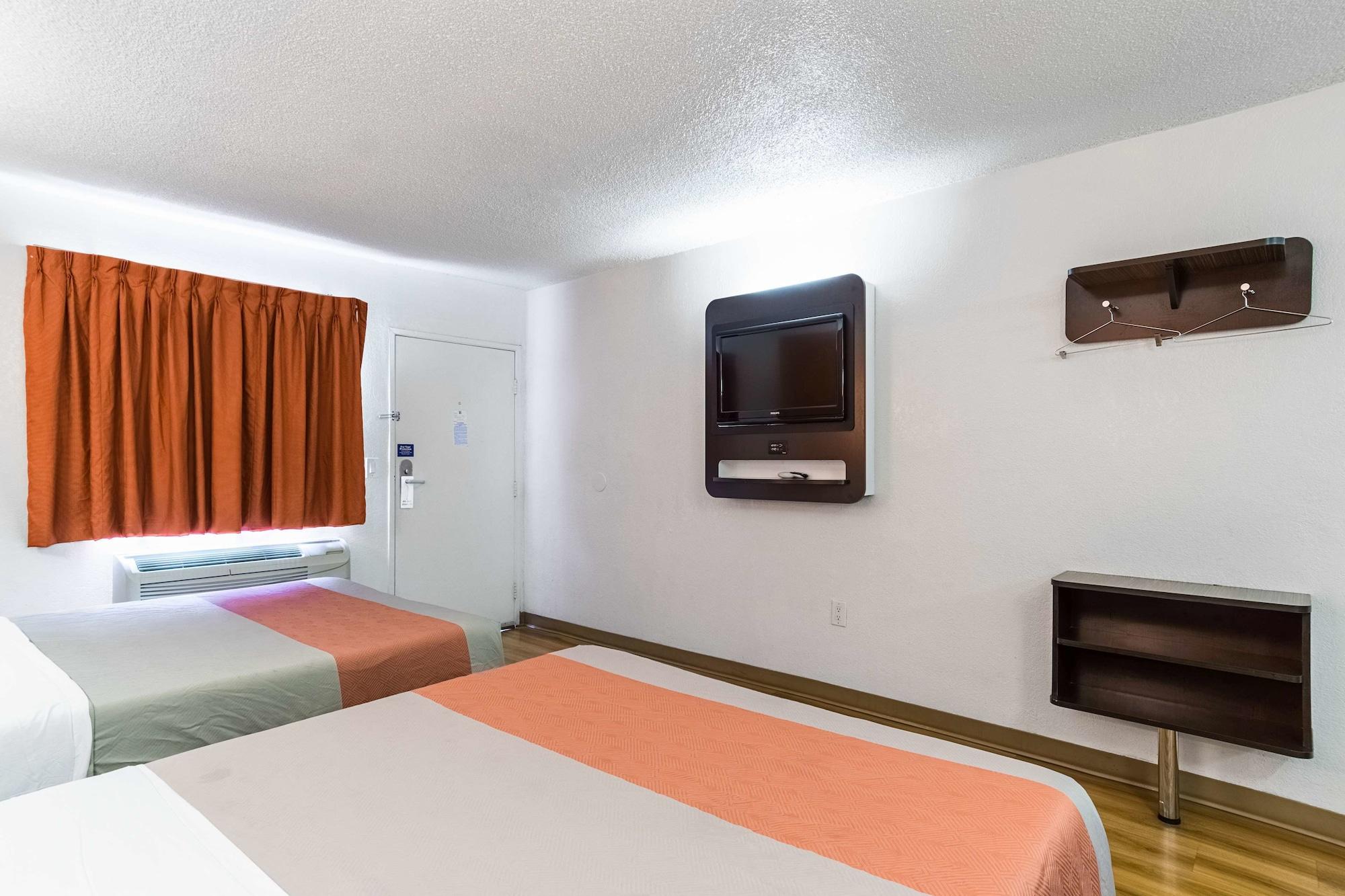 Motel 6-Long Beach, Ca - International City Εξωτερικό φωτογραφία