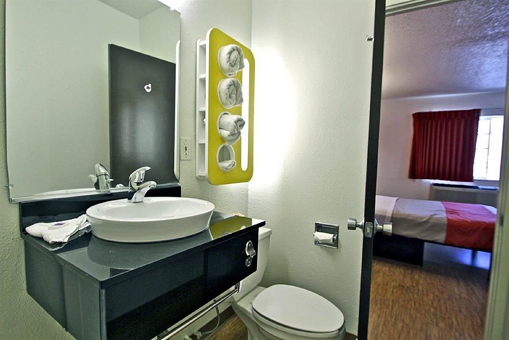 Motel 6-Long Beach, Ca - International City Εξωτερικό φωτογραφία
