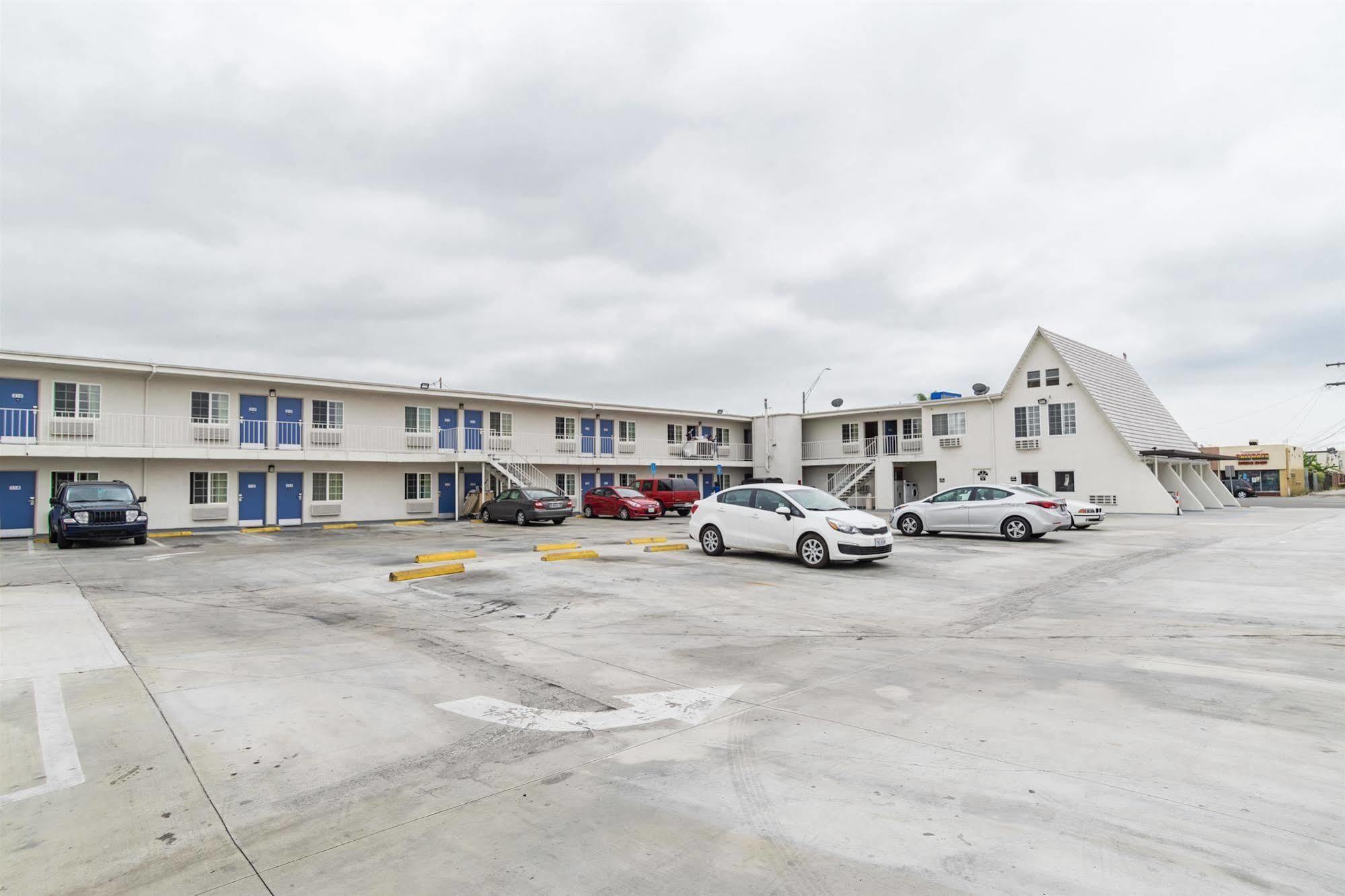 Motel 6-Long Beach, Ca - International City Εξωτερικό φωτογραφία