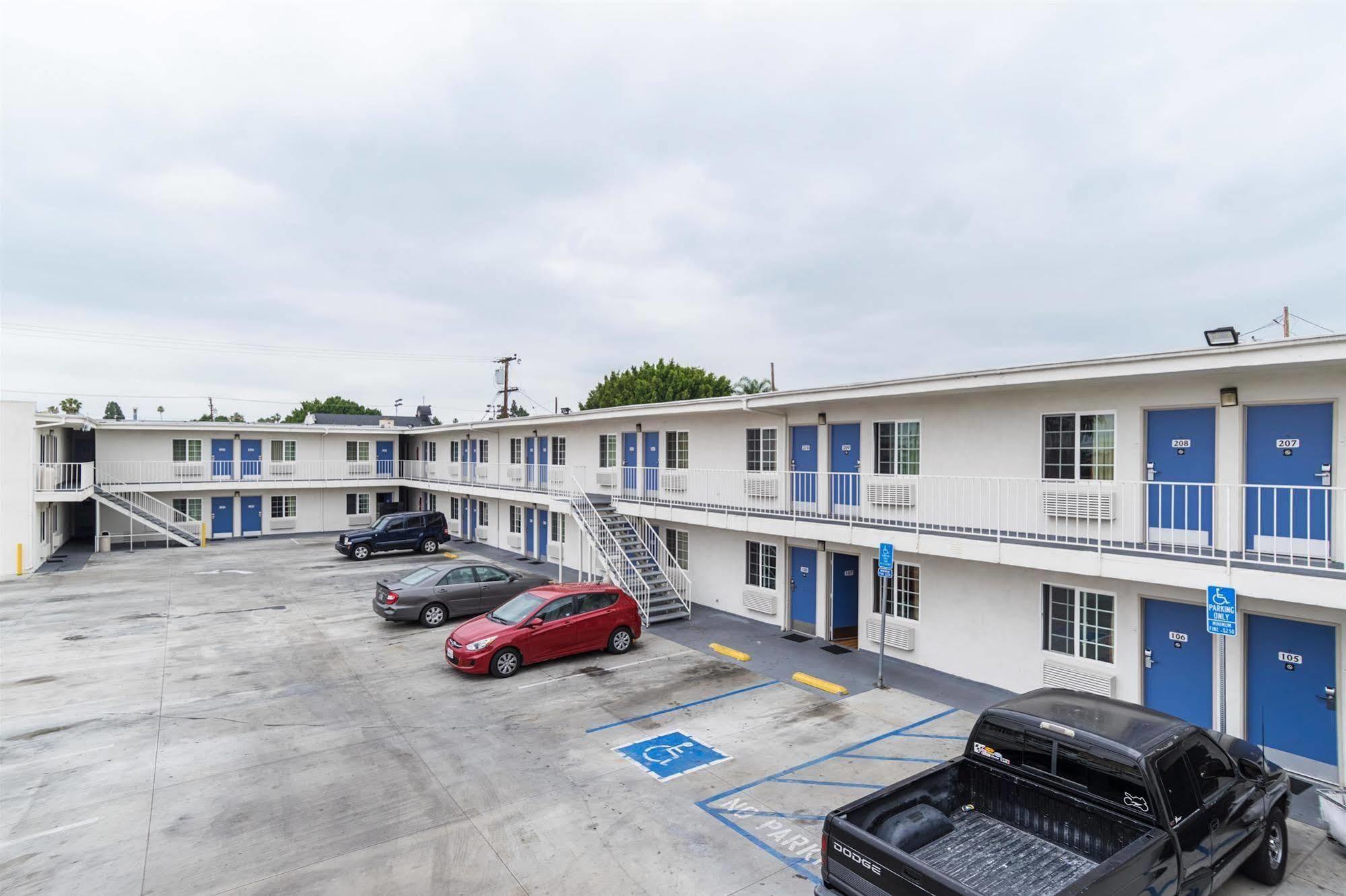 Motel 6-Long Beach, Ca - International City Εξωτερικό φωτογραφία